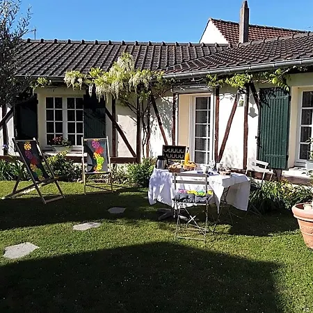 Les Oyats Bed and Breakfast 3*