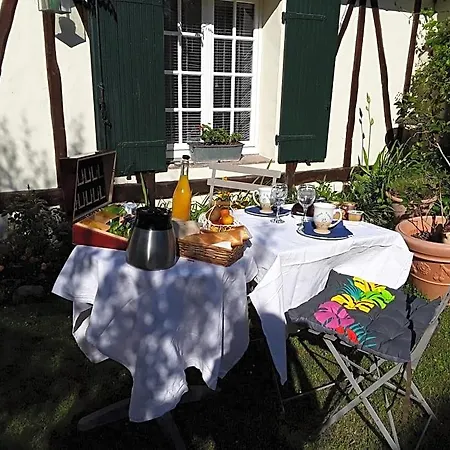 Bed and Breakfast Les Oyats 3*